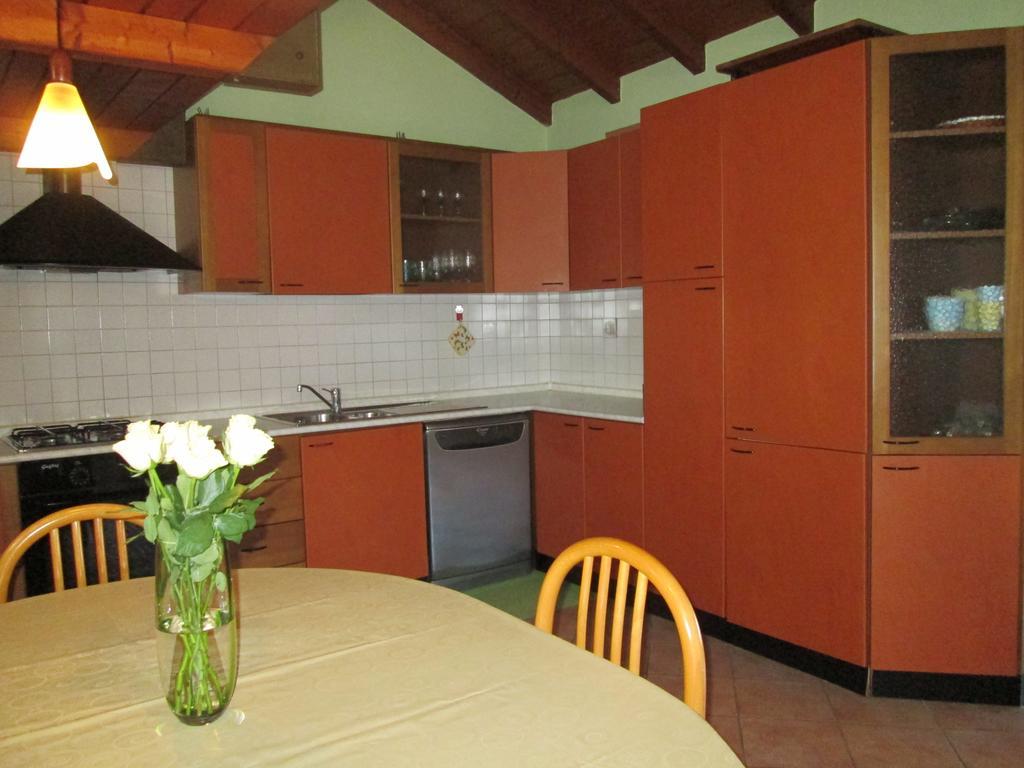 مبيت وإفطار Brissago-Valtravaglia La Casa Del Borgo المظهر الخارجي الصورة